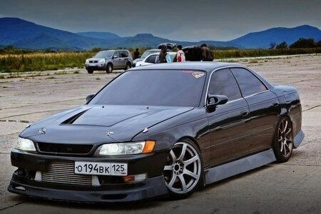 Toyota Mark II: четырёхдверный седан, выпускавшийся с 1968 по 2004 год