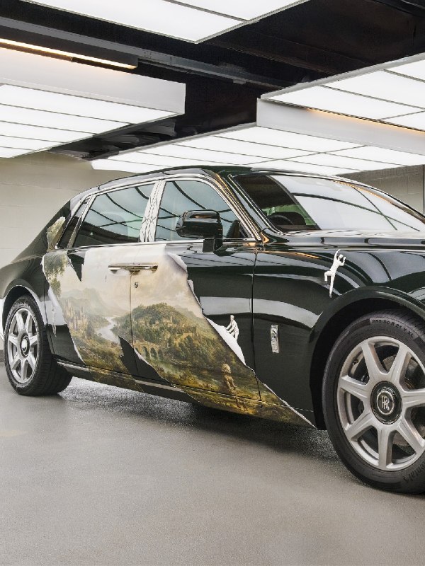 Rolls-Royce The Peninsula превратили в передвижные арт-объекты Rolls-Royce The Peninsula превратили в передвижные арт-объекты