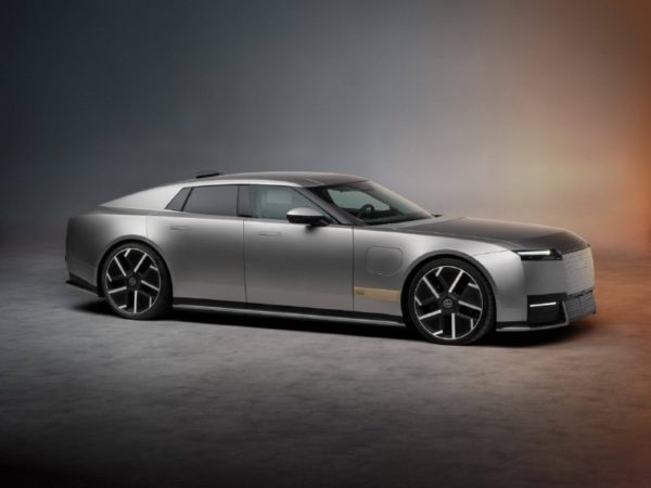 Jaguar Type 01 — самый мощный серийный Jaguar: 1030 л.с., до 720 км и цена