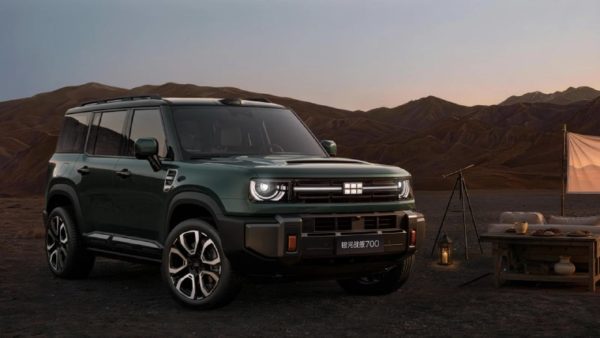 В России открыт предзаказ на гибрид Geely Galaxy Cruiser 700: до 1128 л.с.