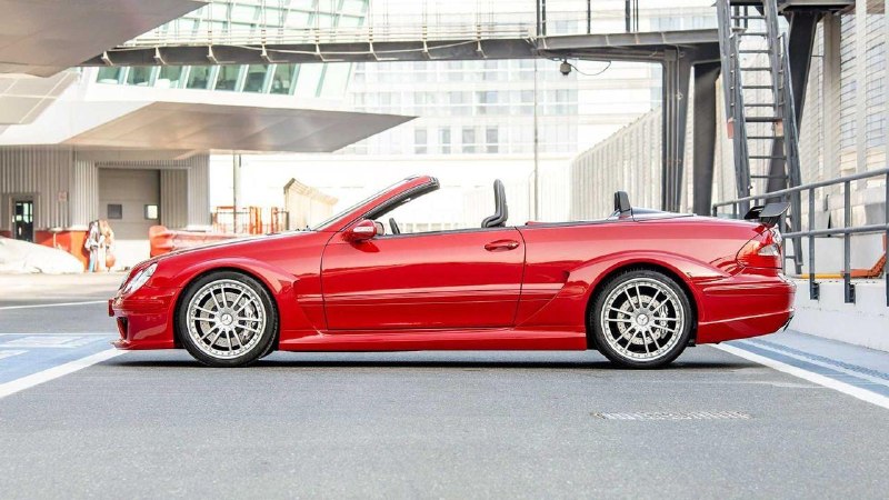 Mercedes-Benz CLK DTM AMG: самый редкий кабриолет