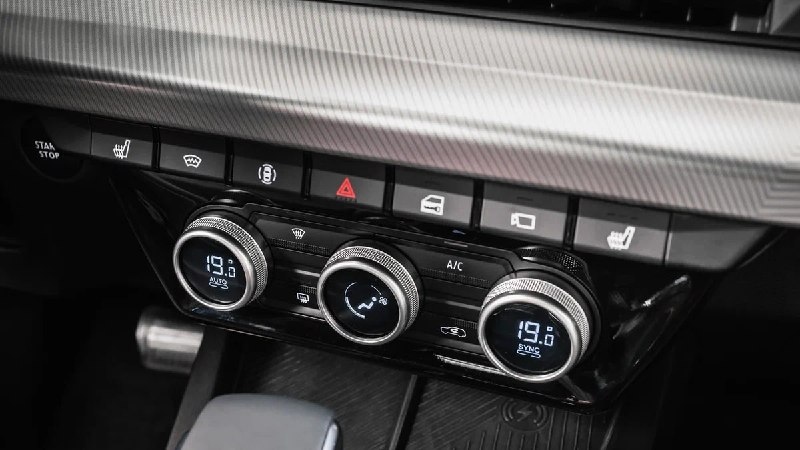 АвтоВАЗ раскрыл цифровые функции Lada Azimut: ИИ-ассистент и сервисы Сбера