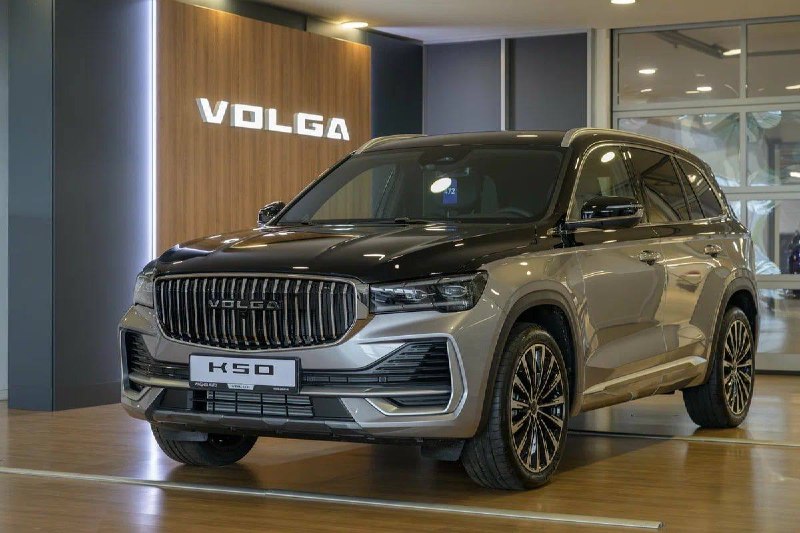 В Петербурге продают двухцветную Volga K50 за 4 349 000 рублей В Петербурге продают двухцветную Volga K50 за 4 349 000 рублей