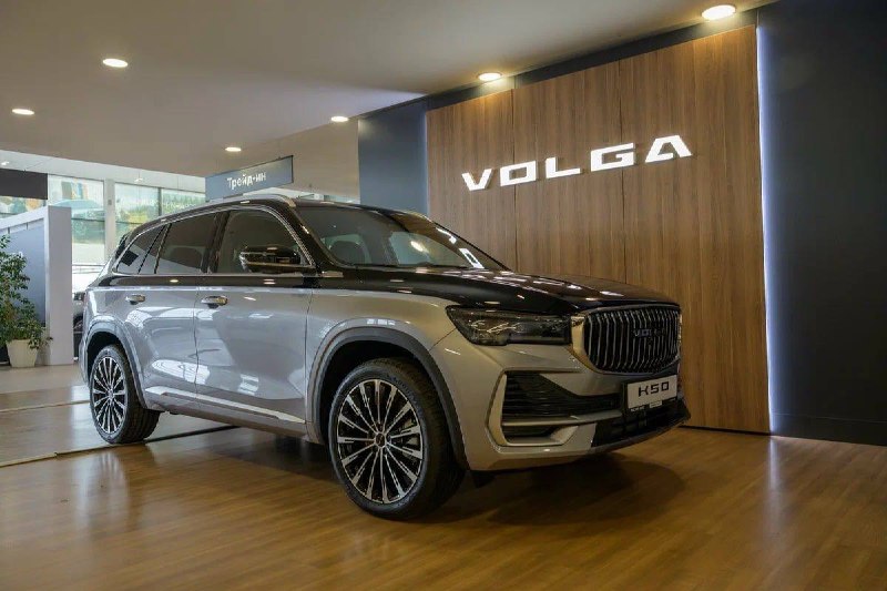 В Петербурге продают двухцветную Volga K50 за 4 349 000 рублей В Петербурге продают двухцветную Volga K50 за 4 349 000 рублей