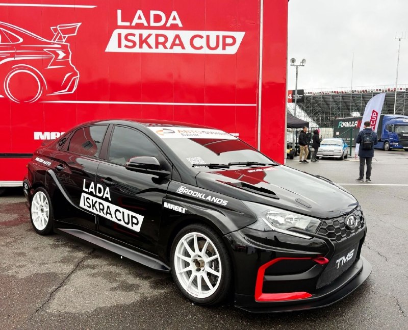 Гоночная LADA Iskra TMS: цена 6 950 000 рублей и старт Iskra Cup в 2027 году