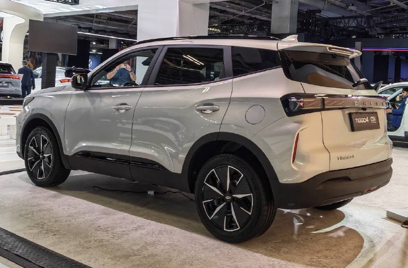 Chery Tiggo 4 CSH: гибридный кроссовер с новой внешностью