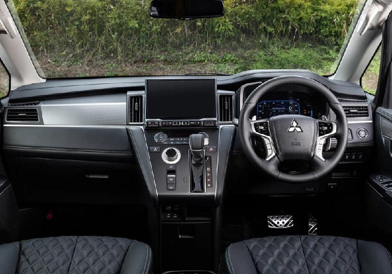 Mitsubishi Delica D:5 снова ставит рекорды продаж в Японии Mitsubishi Delica D:5 снова ставит рекорды продаж в Японии