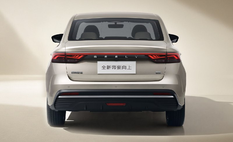 Geely представила обновлённый седан Emgrand Upward