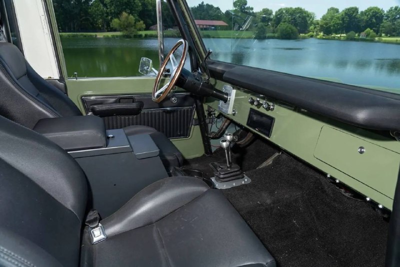 Ford Bronco 1969 года получил Coyote V8: классический рестомод на аукционе Ford Bronco 1969 года получил Coyote V8: классический рестомод на аукционе
