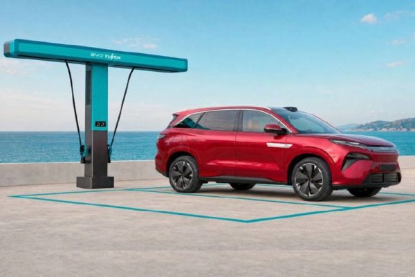 BYD Atto 8: флагманский Tang L выходит в Европу с быстрой зарядкой