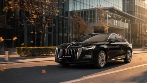 Hongqi H5 обновили с расчётом на бизнес-такси