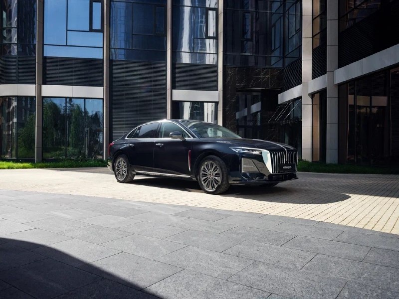 Hongqi H5 обновили с расчётом на бизнес-такси Hongqi H5 обновили с расчётом на бизнес-такси