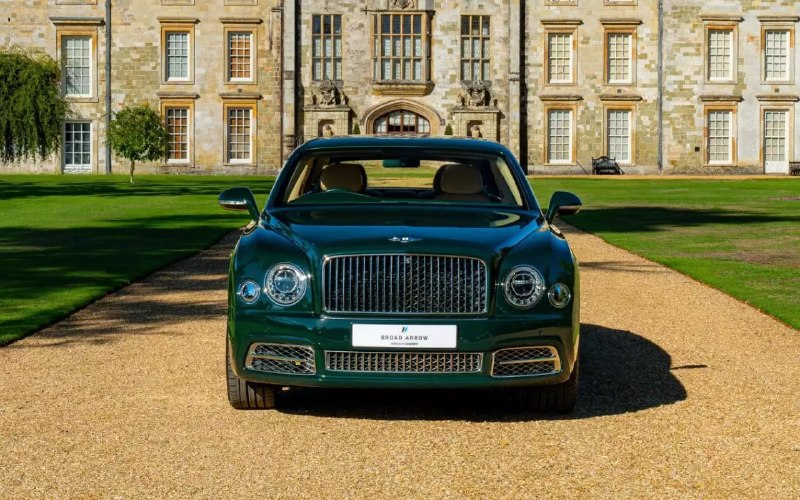 Bentley Mulsanne Елизаветы II выставили на аукцион Bentley Mulsanne Елизаветы II выставили на аукцион