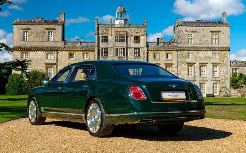 Bentley Mulsanne Елизаветы II выставили на аукцион Bentley Mulsanne Елизаветы II выставили на аукцион