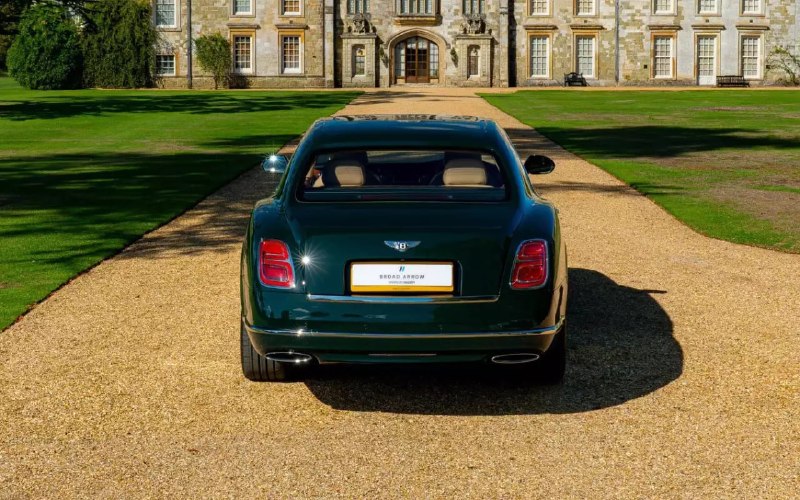 Bentley Mulsanne Елизаветы II выставили на аукцион Bentley Mulsanne Елизаветы II выставили на аукцион