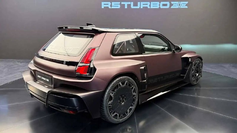 Renault 5 Turbo 3E: электрокар по цене суперкара и очередь из тысячи покупателей Renault 5 Turbo 3E: электрокар по цене суперкара и очередь из тысячи покупателей