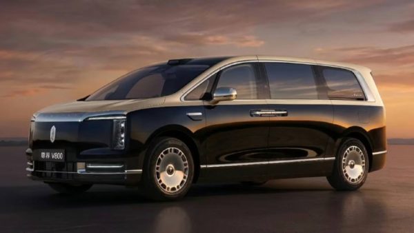 КНР расследует неисправность педали тормоза в Maextro V800
