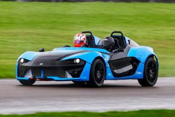 Zenos E10 возвращается: две турбочетверки, до 480 л.с. на тонну и цена от 150 тысяч долларов