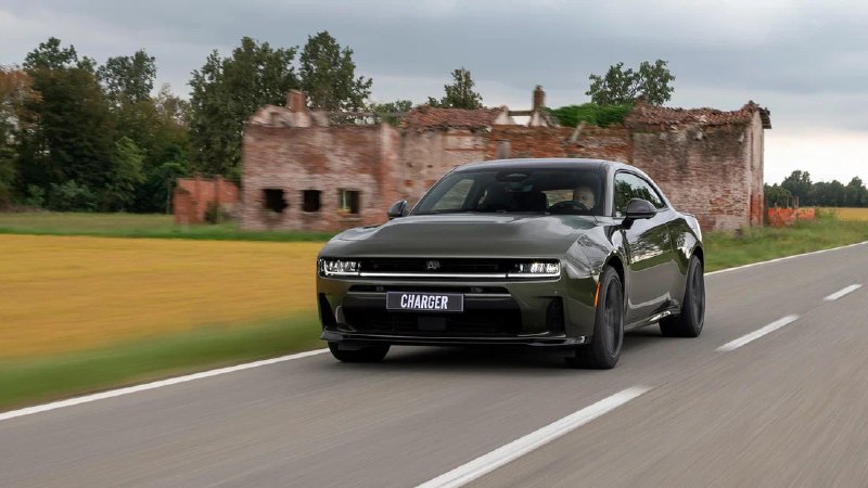 Dodge Charger с V8: премьера ожидается в конце 2027 года Dodge Charger с V8: премьера ожидается в конце 2027 года