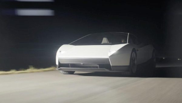 Tesla показала новый Roadster: от Performance до летающей Rocket