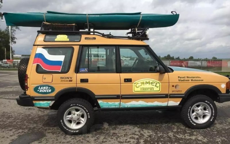 Land Rover Discovery из Camel Trophy продают в Москве за 9 млн рублей