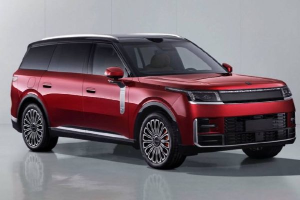 Представлен Lynk & Co 900L: кроссовер стал больше и получил семь мест