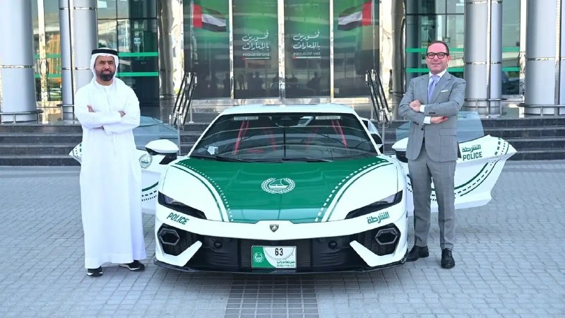 Полиция Дубая получила гибридный Lamborghini Temerario мощностью 920 л.с. Полиция Дубая получила гибридный Lamborghini Temerario мощностью 920 л.с.