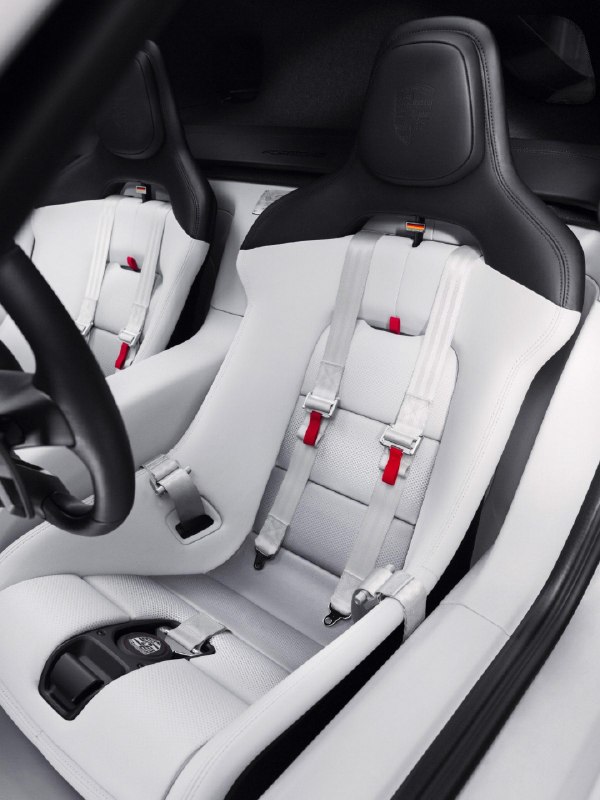 Porsche Mission S: суперкар с отсылками к 911, 911 GT1 и 928