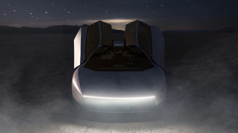 Tesla Roadster: реактивный суперкар, трюки в воздухе и разгон менее секунды