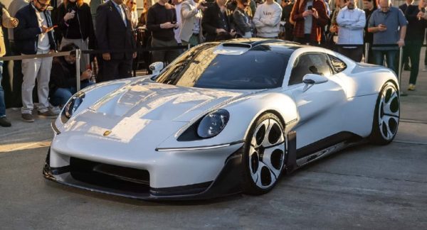 Porsche готовит среднемоторный флагман: представлен концепт Mission S