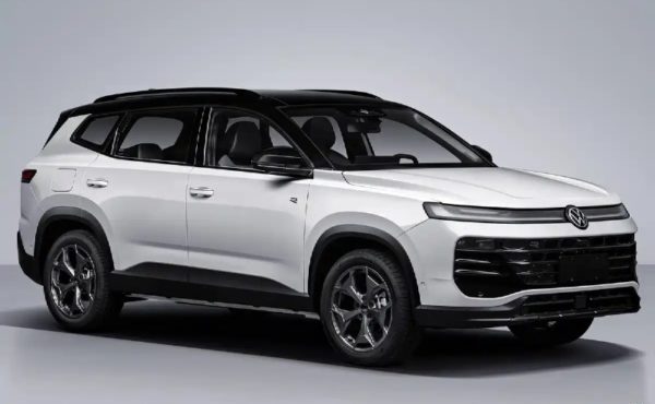 Volkswagen T-Roc L рассекречен: кроссовер вырос до размеров Tayron