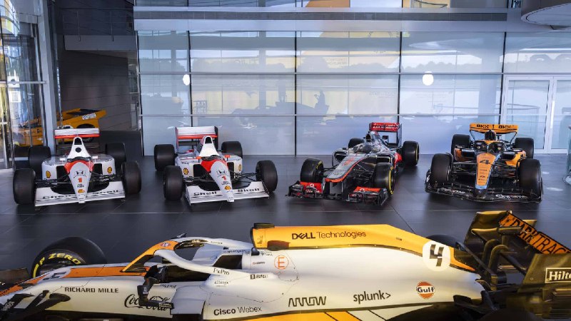 McLaren выставил на продажу пять исторических болидов Формулы-1 McLaren выставил на продажу пять исторических болидов Формулы-1