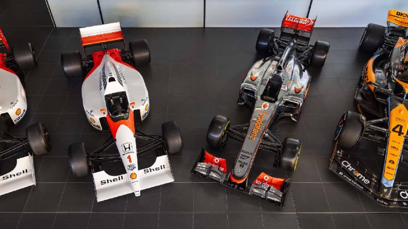 McLaren выставил на продажу пять исторических болидов Формулы-1 McLaren выставил на продажу пять исторических болидов Формулы-1