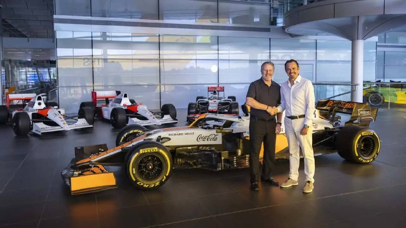 McLaren выставил на продажу пять исторических болидов Формулы-1 McLaren выставил на продажу пять исторических болидов Формулы-1
