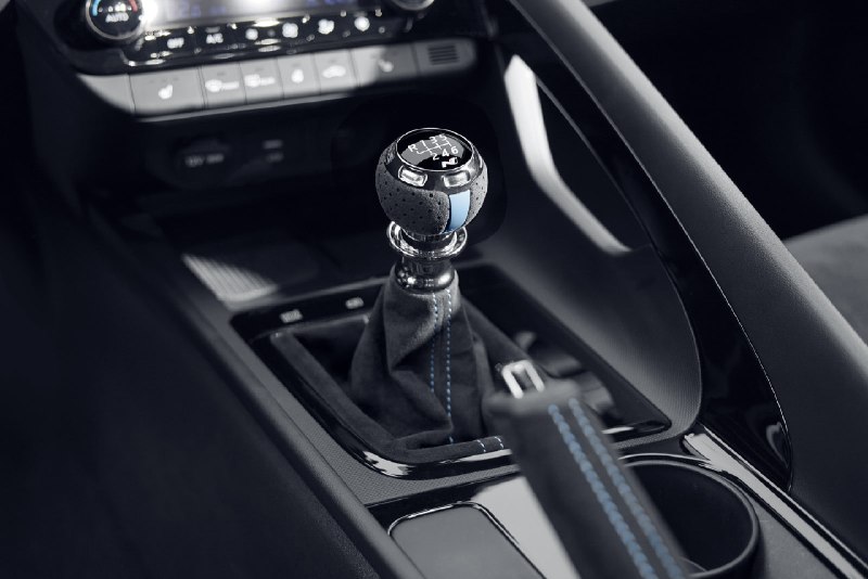 Hyundai Elantra N получила монохромную версию Monochrome Hyundai Elantra N получила монохромную версию Monochrome