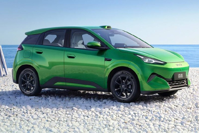 Новый BYD Seagull представили в Китае: крупнее, мощнее и дешевле в базе