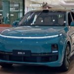 Китай готовит единые стандарты для огней автопилота и запрет световых надписей