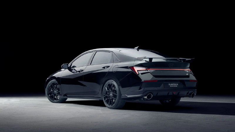 Hyundai Elantra N Monochrome: сдержанная версия спортседана с углепластиком
