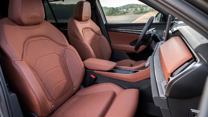 Skoda обновила Kodiaq к 10-летию модели: версия Laurin & Klement и гибрид мощностью 272 л.с.