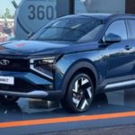 Lada Azimut показали в синем цвете «Серенада» на «Иннопроме-2026»