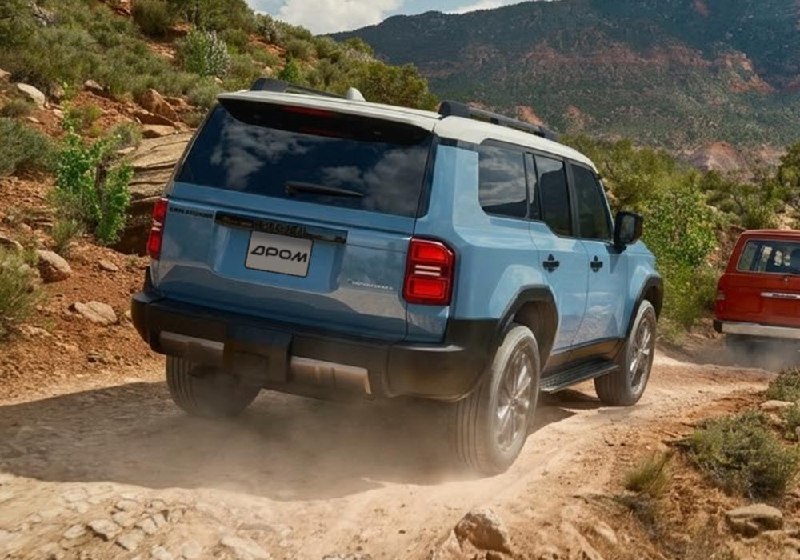 Toyota отзывает 105 794 Land Cruiser J250 из-за риска возгорания