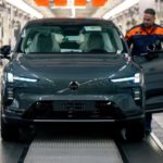 Volvo Cars сокращает 2500 сотрудников на фоне убытков и обвала акций