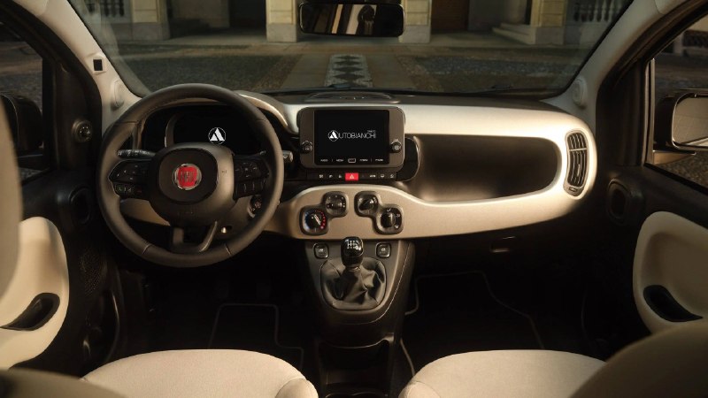 Fiat Pandina Tributo Autobianchi: эксклюзивный декор и мягкий гибрид за 16 900 евро