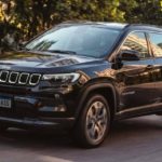 Jeep Compass прошлого поколения обновили в Бразилии и дополнили мягким гибридом