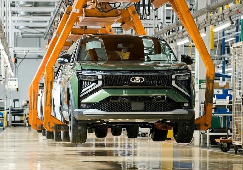 Lada Azimut запущена в серию: ожидаемая цена около 2 млн рублей Lada Azimut запущена в серию: ожидаемая цена около 2 млн рублей