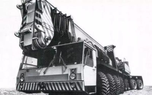 Кран КС-10471 «Январец-250»: почему легендарную машину собрали в единственном экземпляре