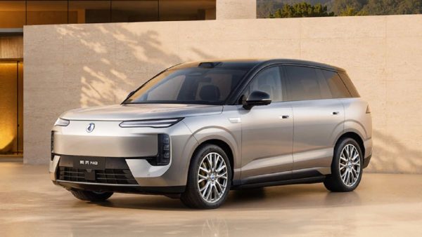BYD открыл предзаказ на Denza N8 с запасом хода до 1003 км